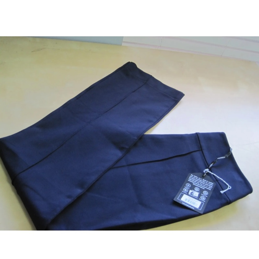 Anatomie Racquel ladies small navy stretch pants. New